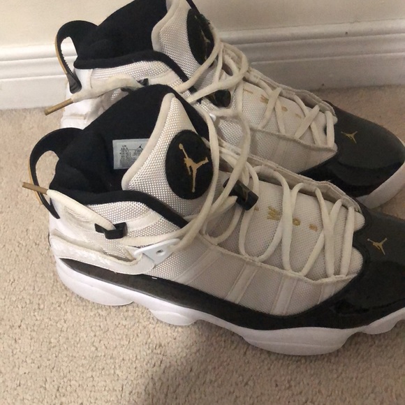 White and black Jordan - Picture 2 of 3